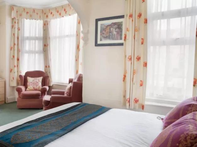 Myroomz Tudor Rose Original Блекпул Екстериор снимка